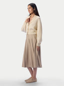 Kurze Kaschmir-Strickjacke mit Schalkragen