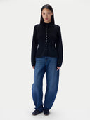 Kaschmir-Strickjacke mit Stehkragen und Knopfleiste