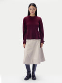 Kaschmirpullover mit ausgestelltem Saum und Rundhalsausschnitt