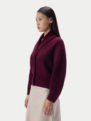Kurze Kaschmir-Strickjacke mit Schalkragen