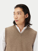 Herren Kashmir Weste Taupe | GOBI Cashmere