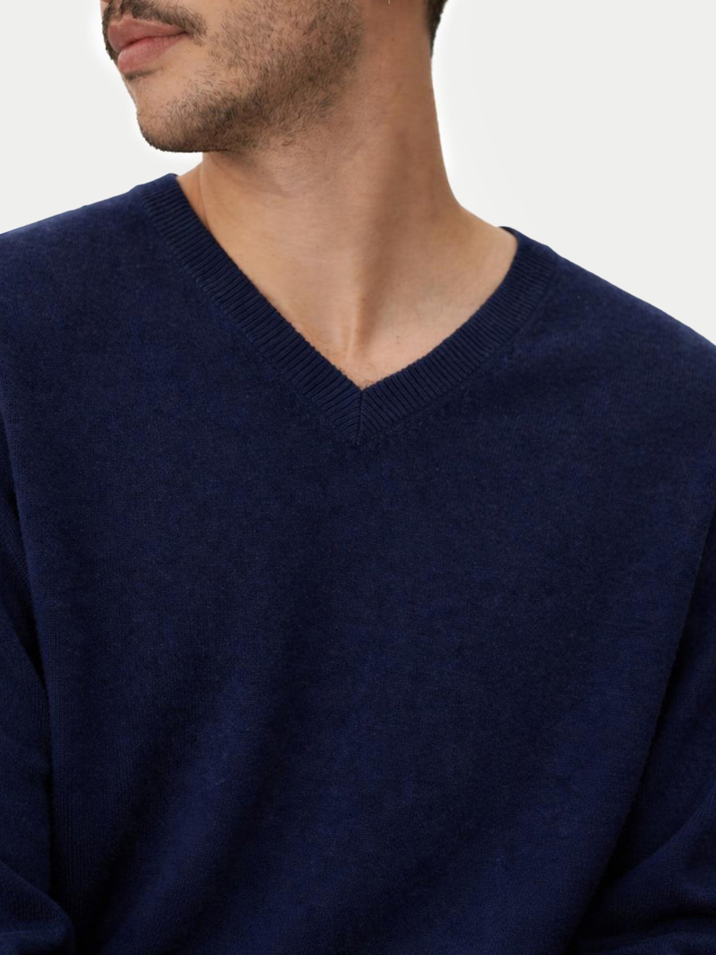 Herren V-Ausschnitt Pullover Marineblau | GOBI Cashmere