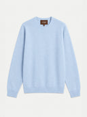 Schlichter Kaschmirpullover mit Rundhalsausschnitt in Soft Blue, flach liegend von vorne mit Rippabschlüssen
