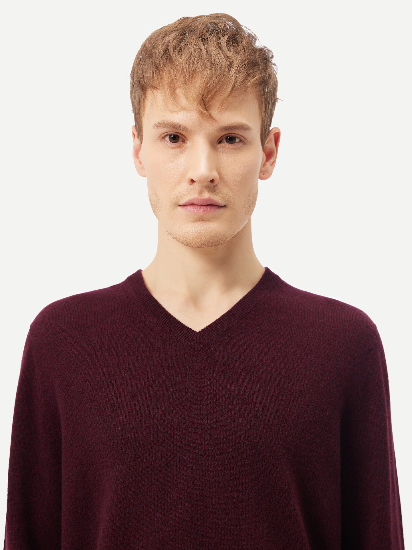 Basic Kaschmirpullover mit V-Ausschnitt