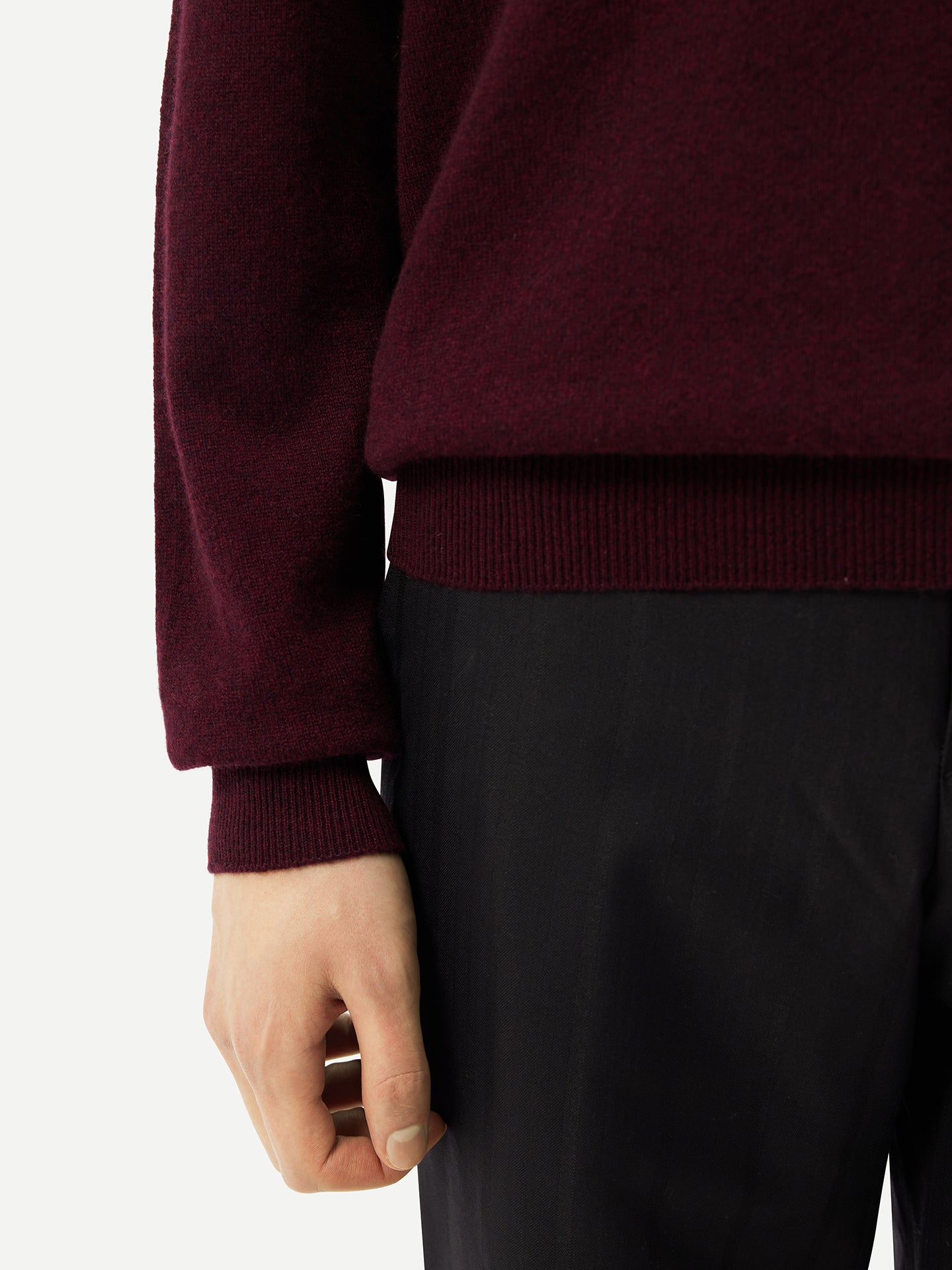 Basic Kaschmirpullover mit V-Ausschnitt