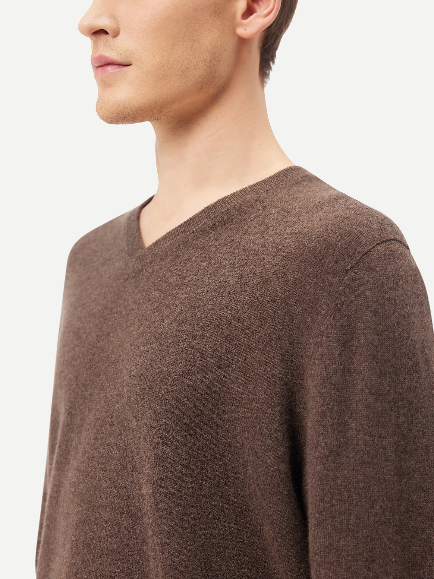 Basic Kaschmirpullover mit V-Ausschnitt