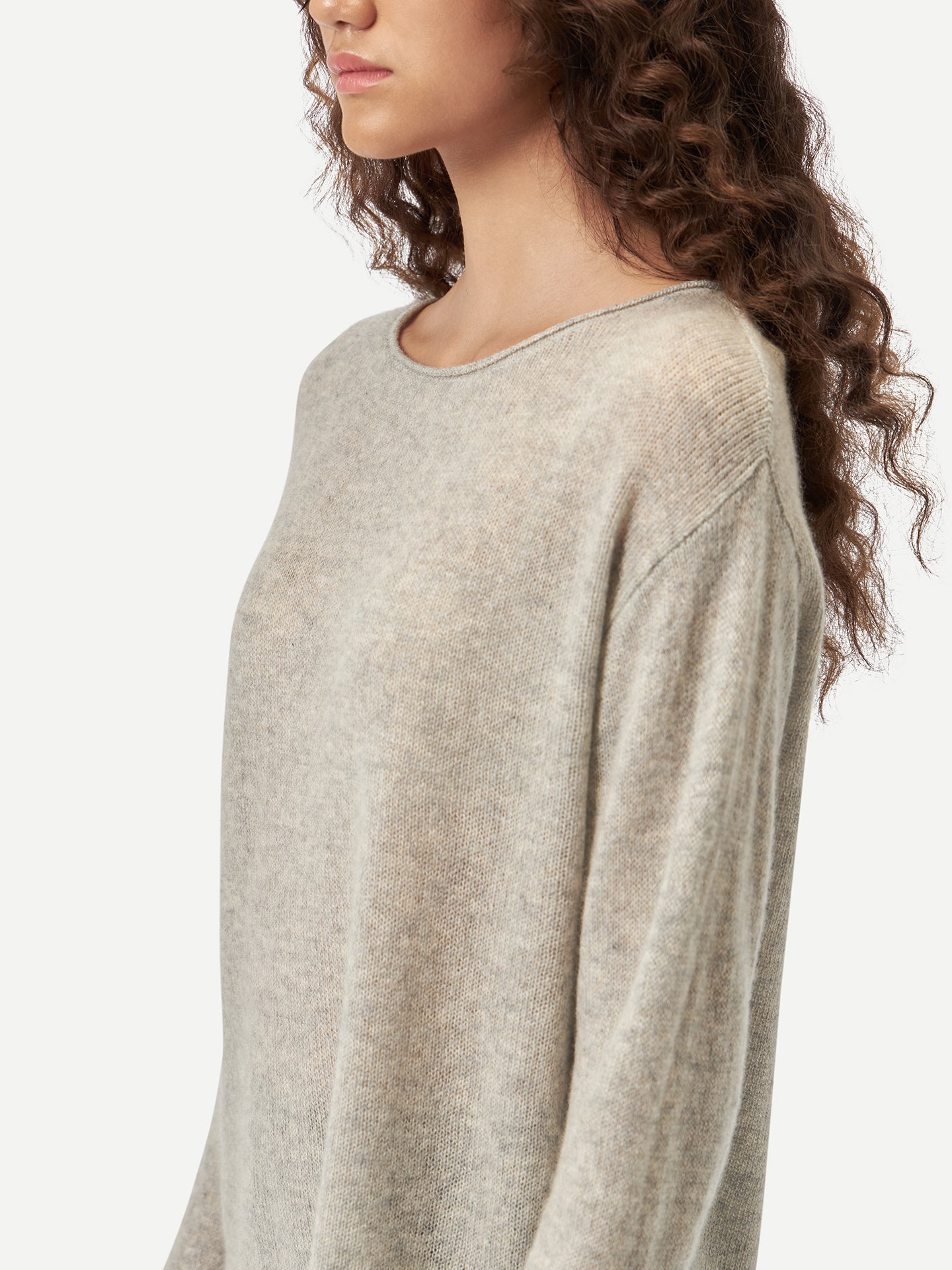 Leichter Kaschmirpullover mit Rundhalsausschnitt