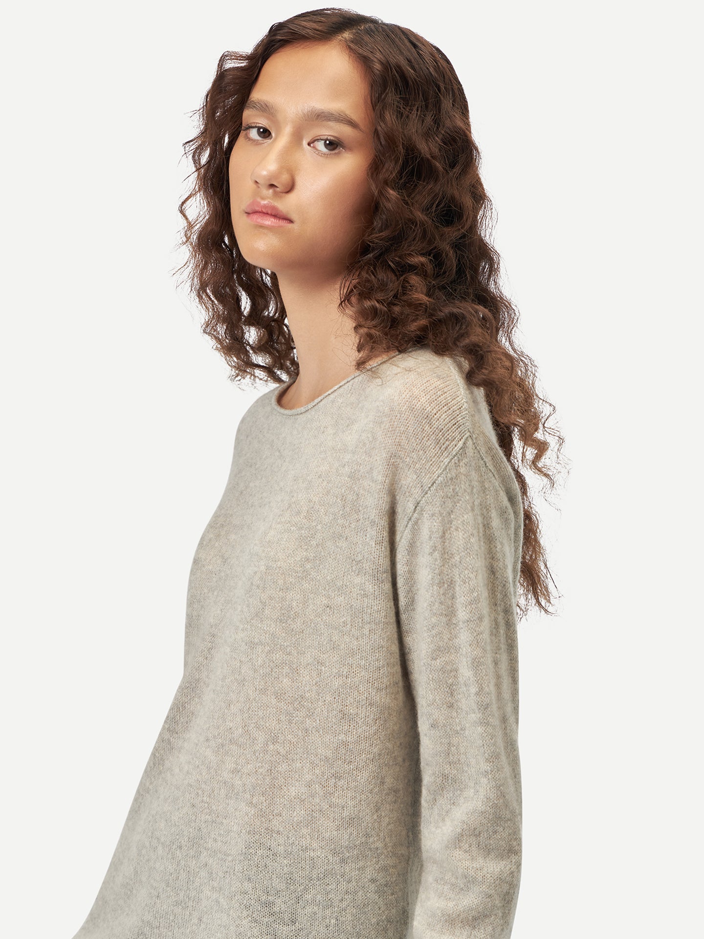 Leichter Kaschmirpullover mit Rundhalsausschnitt