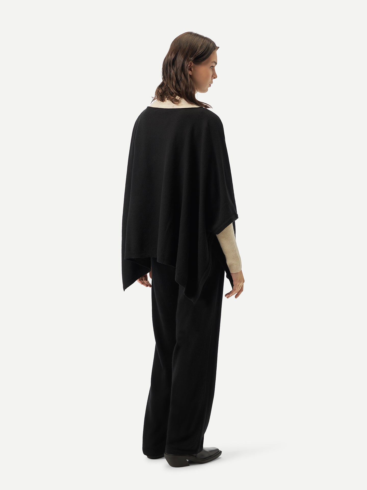 Kaschmir-Poncho mit U-Boot-Ausschnitt
