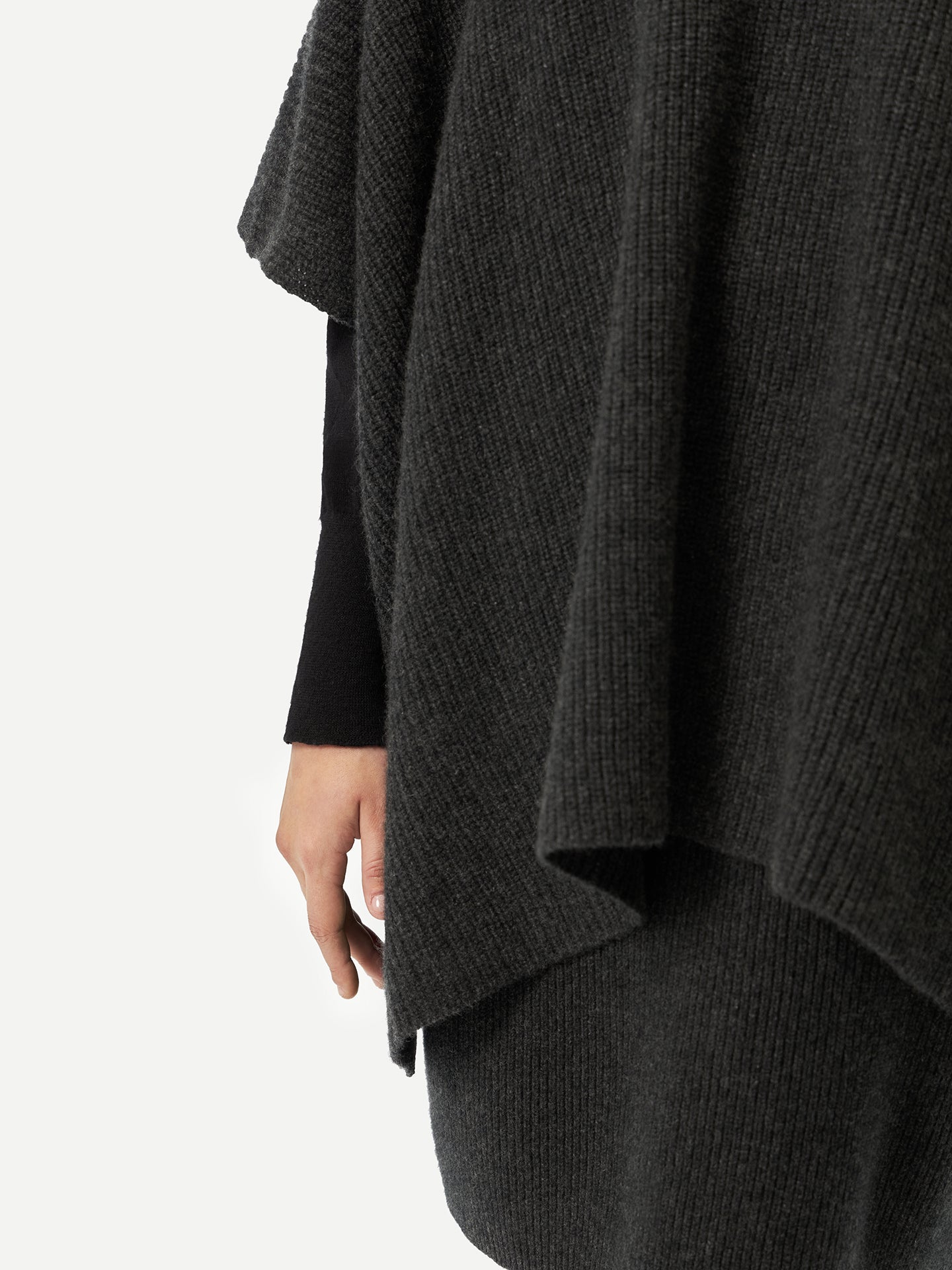 Women's Rib-Knit Cashmere Poncho Charcoal - Gobi Cashmere