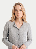 Kaschmir-Strickjacke mit Rundhalsausschnitt und Zopfmuster