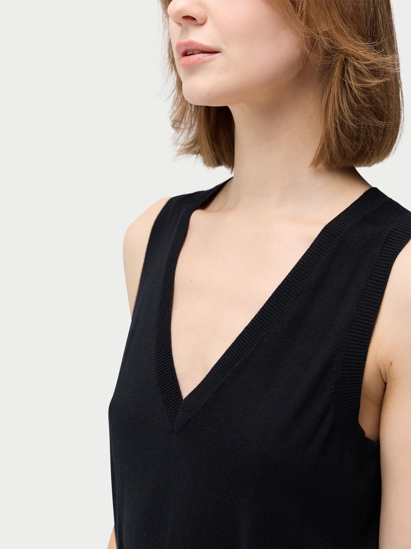 Kleid mit V-Ausschnitt aus Seide-Kaschmir
