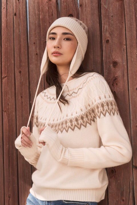 Kaschmirpullover mit nordischem Jacquardmuster und Rundhalsausschnitt, Editorial-Foto