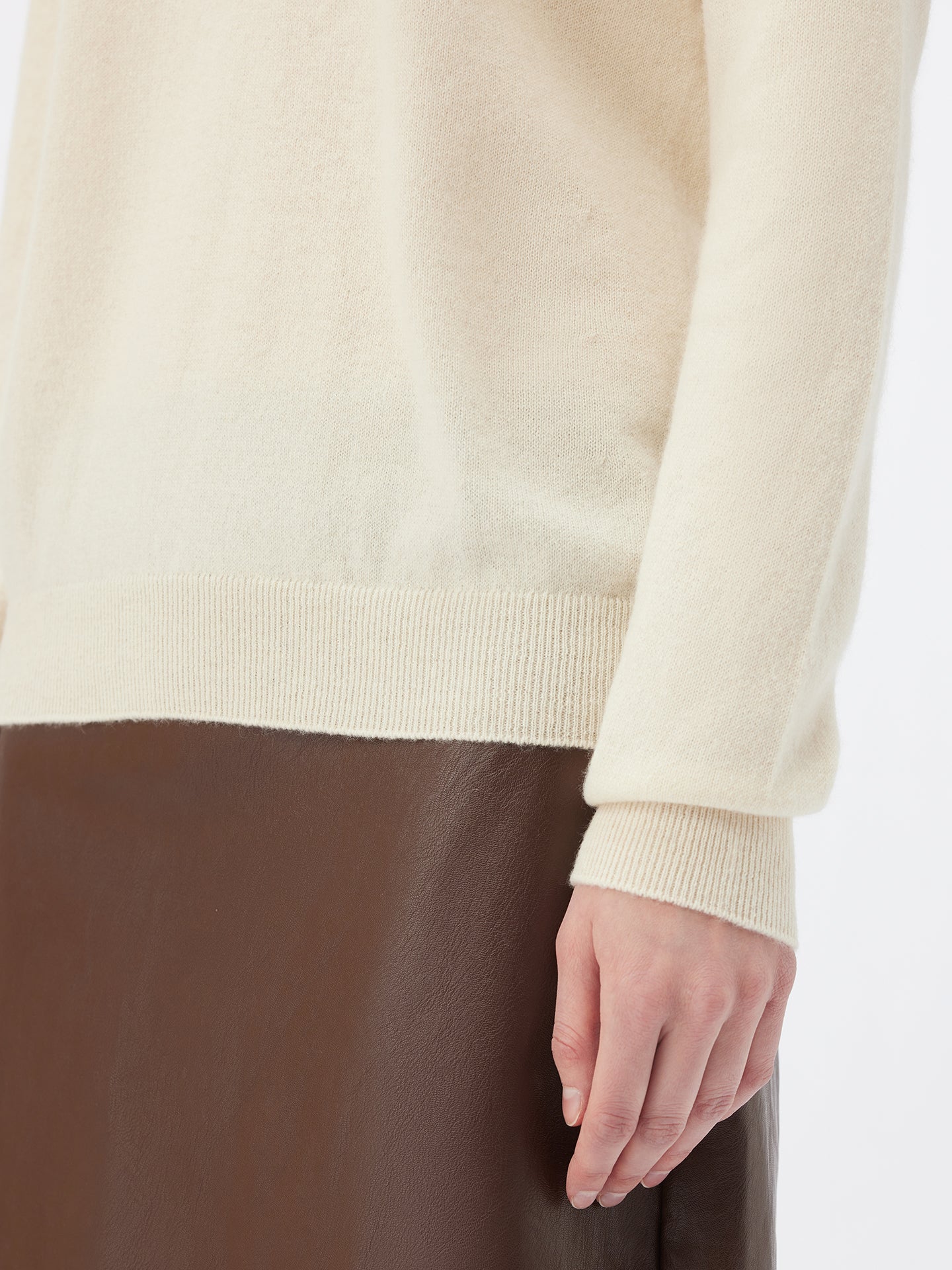 Naturfarbe Basic Rollkragenpullover aus Kaschmir