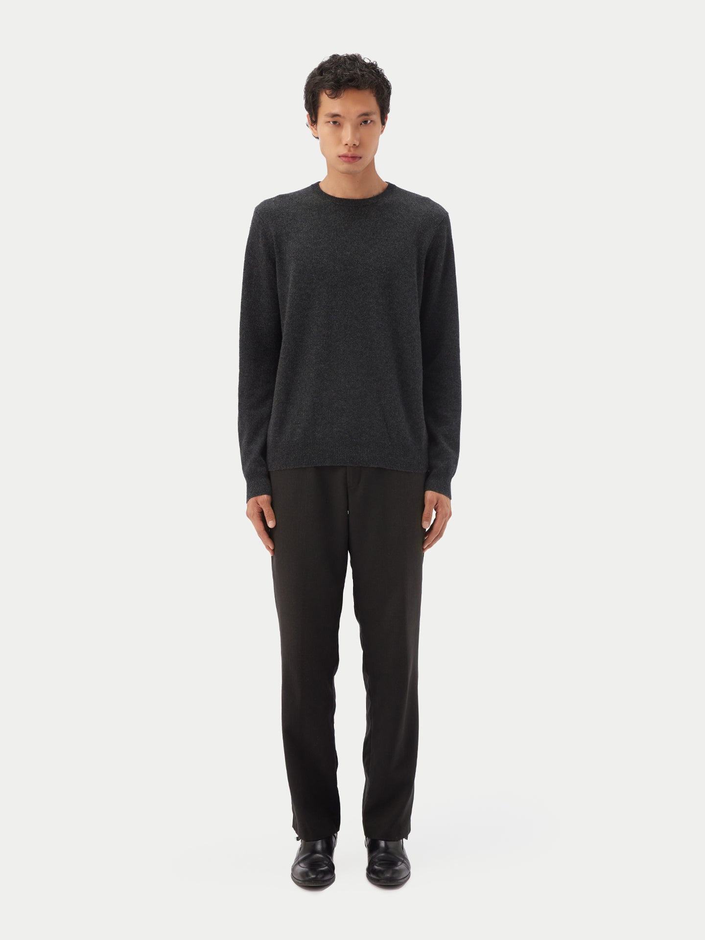Basic Kaschmirpullover mit R-Ausschnitt