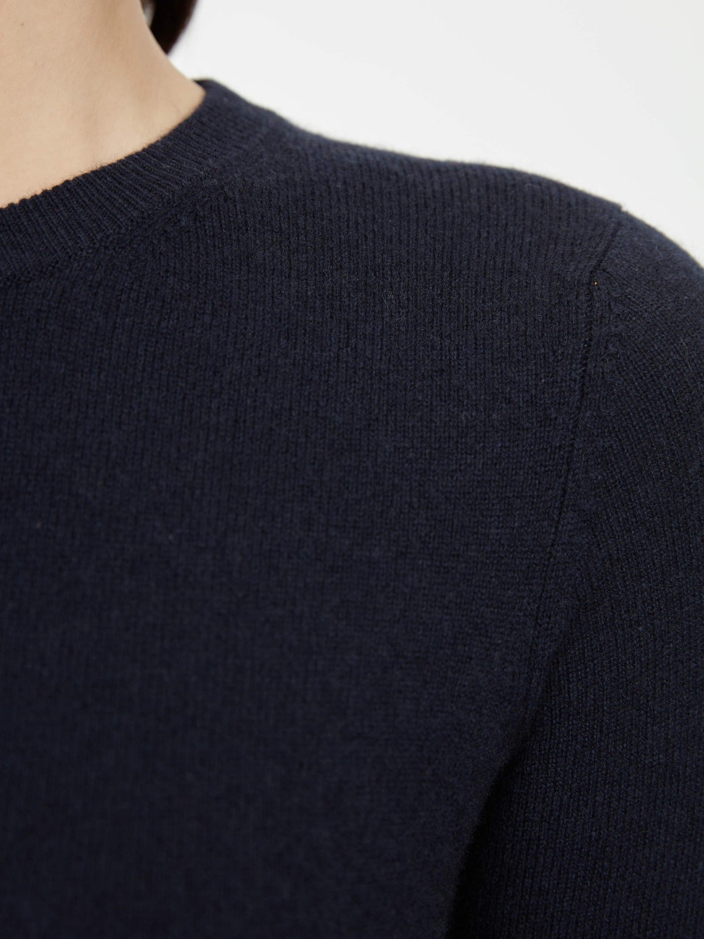 Damen Kaschmir R-Ausschnitt Strickjacke mit Knöpfen Deepwell - Gobi Cashmere
