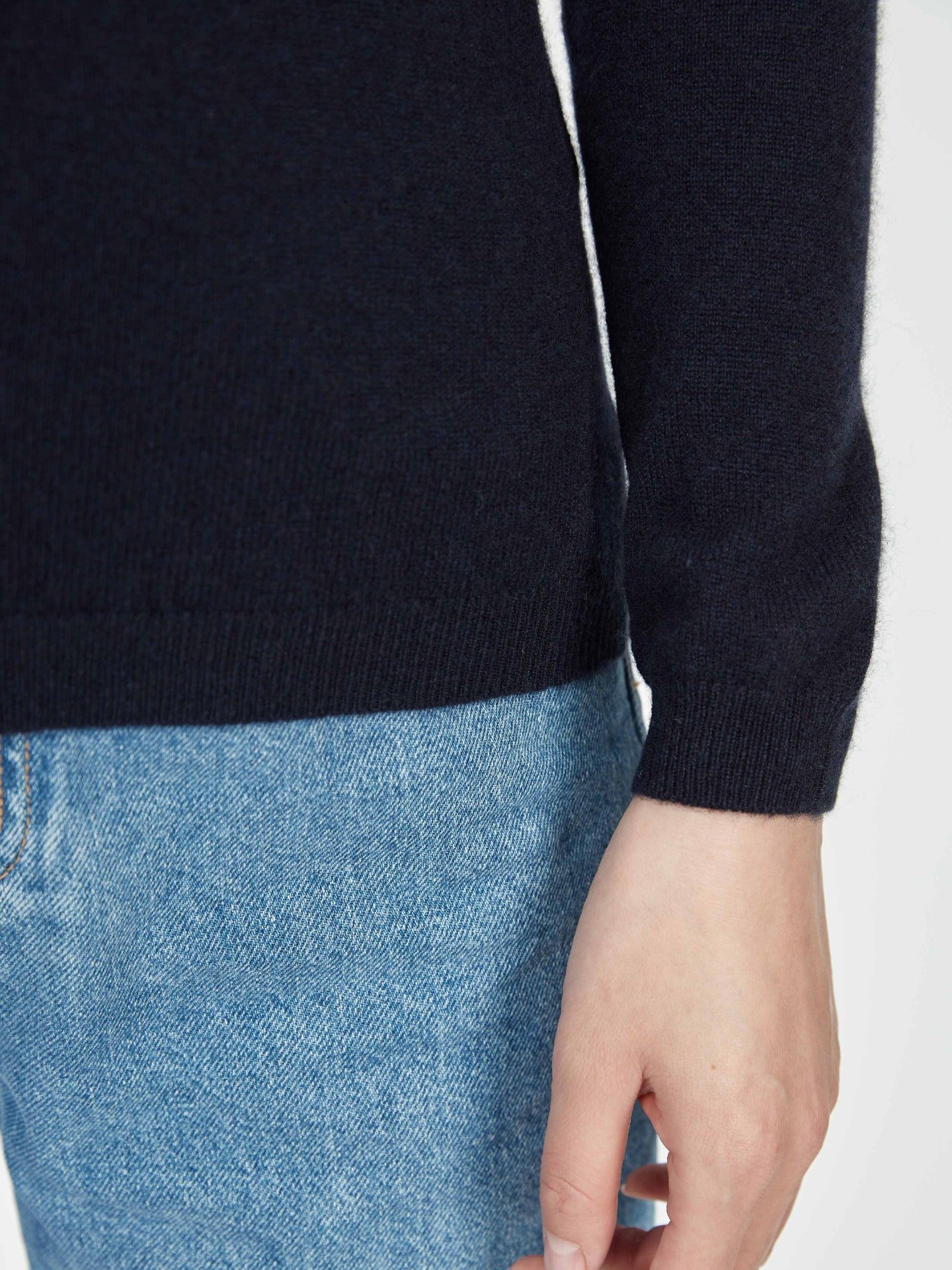 Damen Kaschmir R-Ausschnitt Strickjacke mit Knöpfen Deepwell - Gobi Cashmere