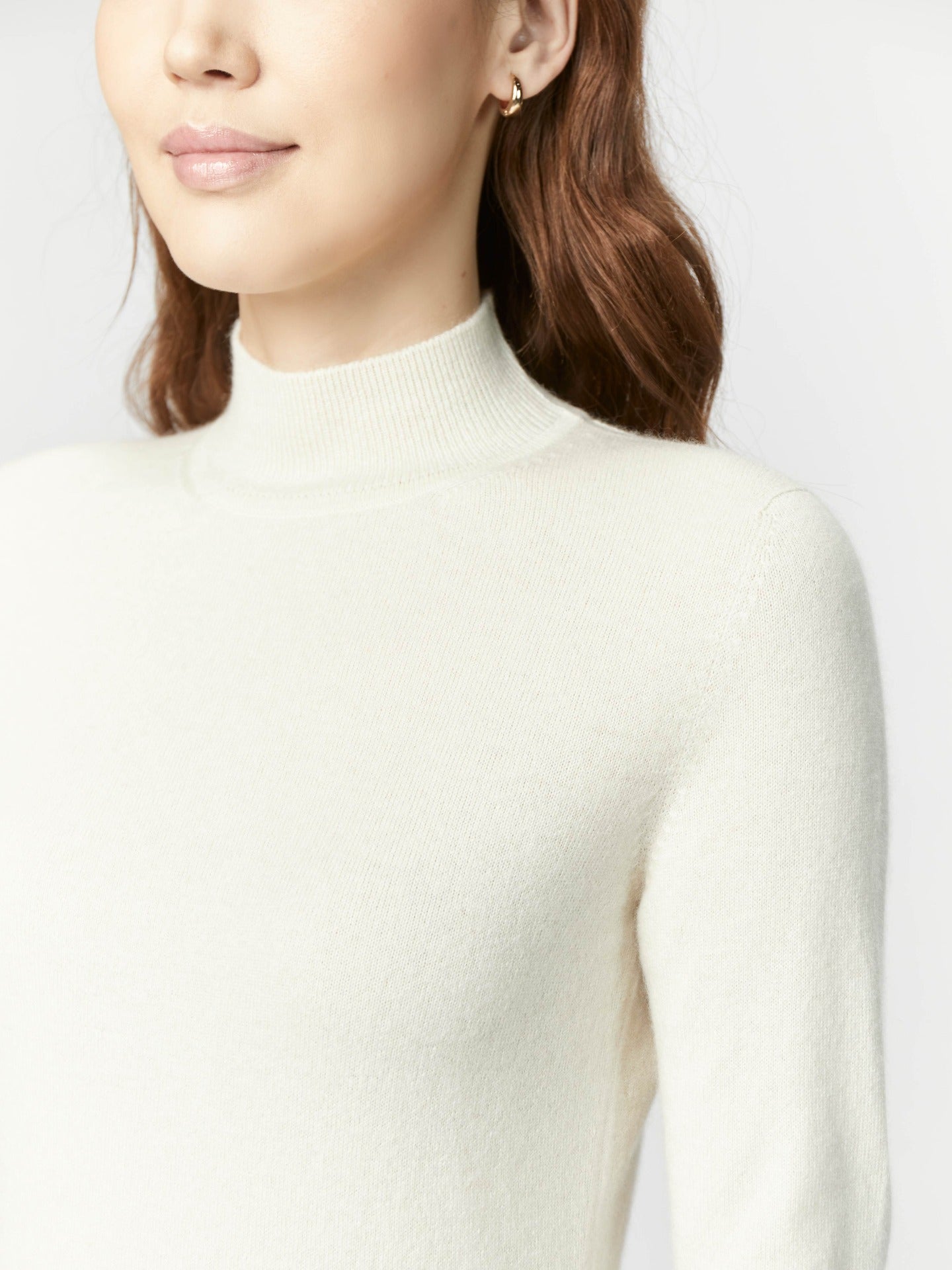 Women's Cashmere Stand-Up Collar Sweater off white- Gobi Cashmere