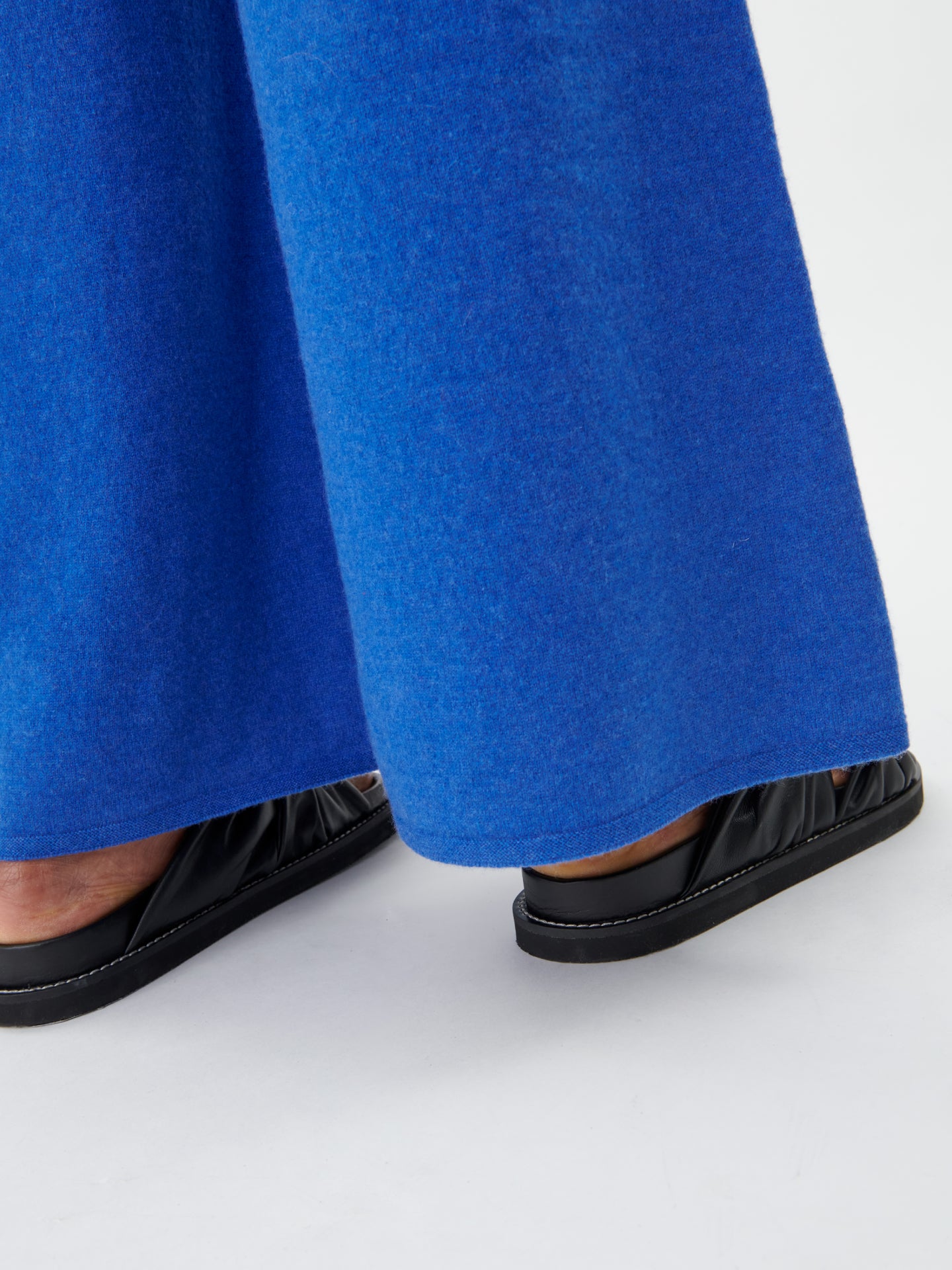 3D Kaschmir-Strickhose mit weiten Bein Strong Blue - Gobi Cashmere