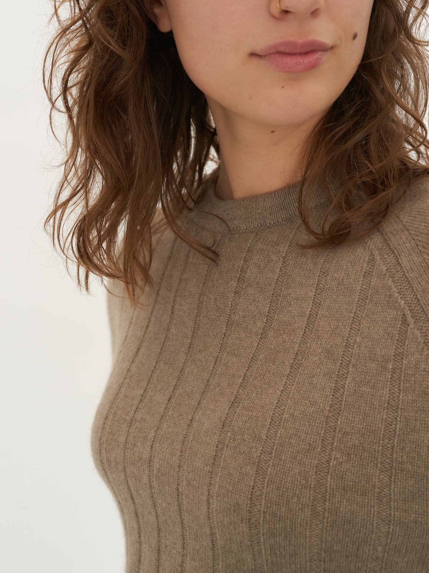 Damen Gerippter Rundhalsausschnitt Aus Kaschmir Taupe - Gobi Cashmere