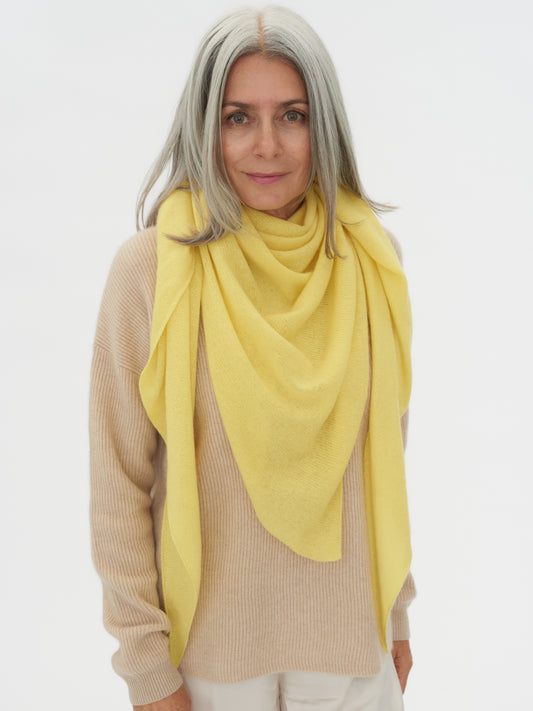Damen Kaschmir Gestrickter Dreieck-Schal Yellow Iris - Gobi Cashmere