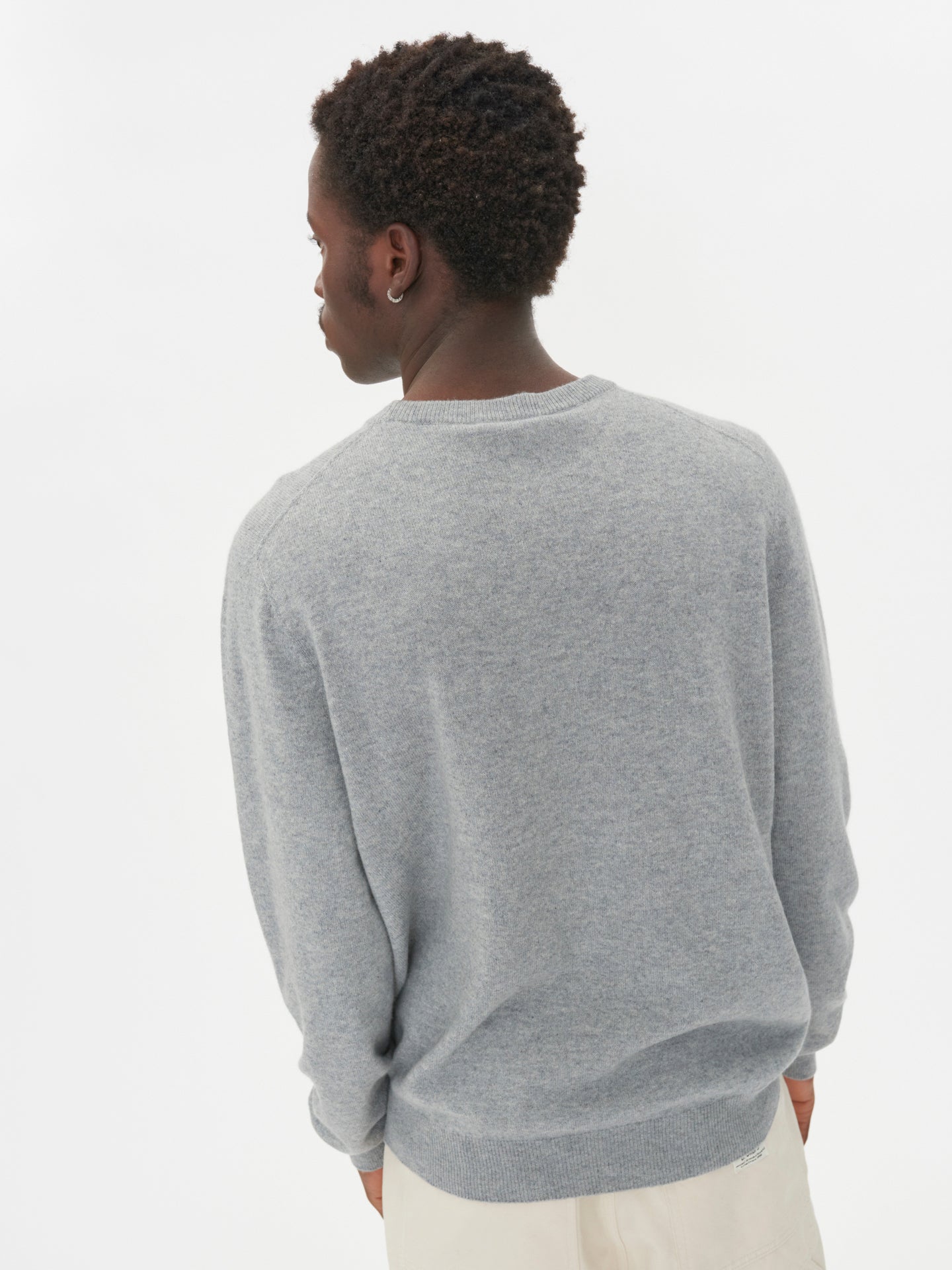 Herren Kaschmir Basic R-Ausschnitt Pullover Hellgrau - Gobi Cashmere