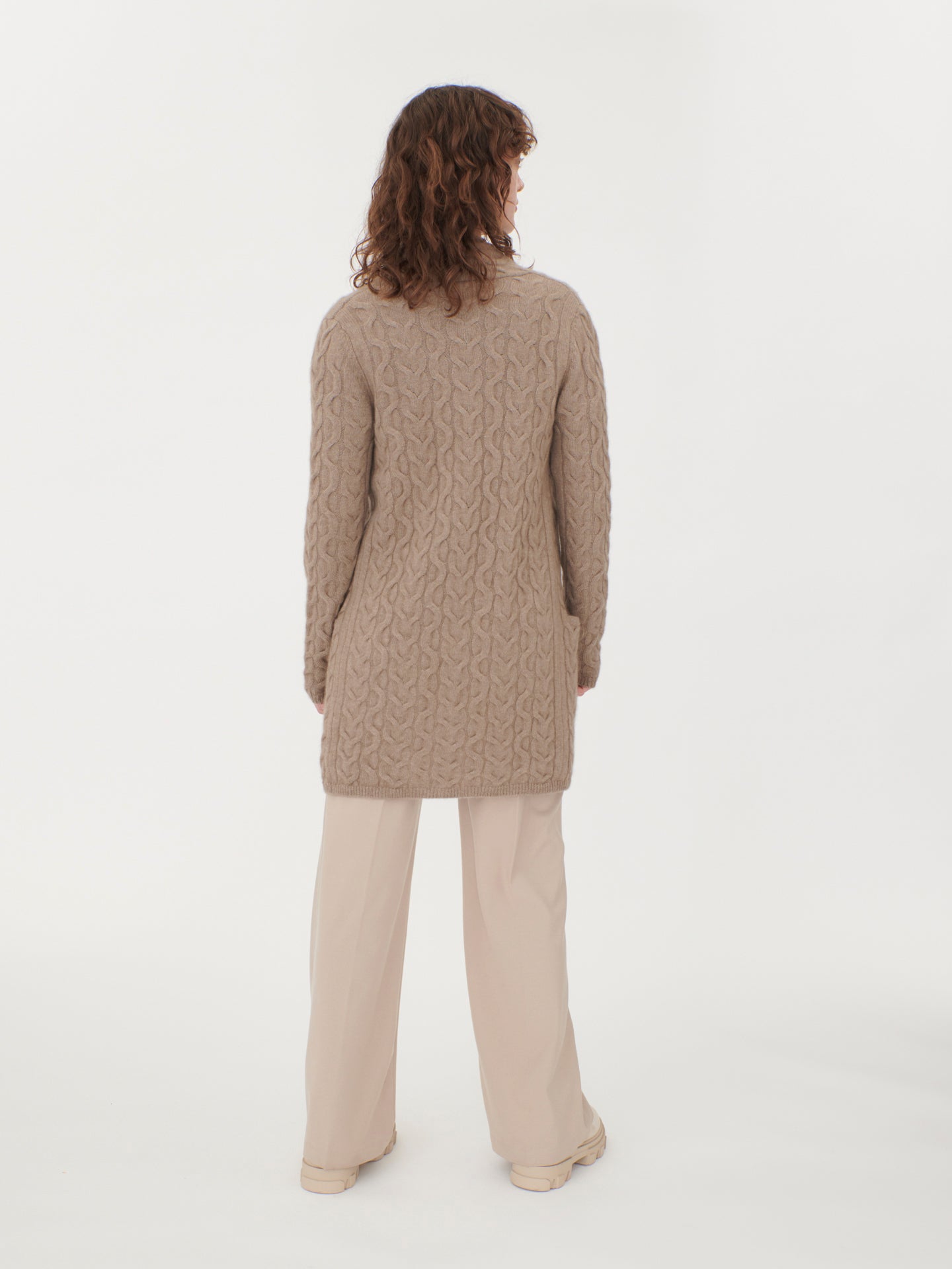 Damen Kaschmir Strickjacke Mit Zopfmuster Taupe - Gobi Cashmere