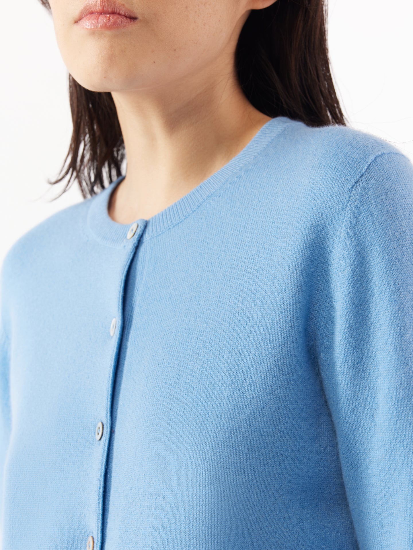 Damen Kaschmir R-Ausschnitt Strickjacke azure blue - Gobi Cashmere