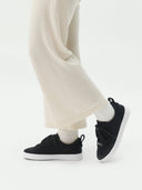 Low Sneakers aus 100% mongolischem Kaschmir schwarz - Gobi Cashmere #color_schwarz