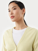 Damen V-Ausschnitt Strickjacke Tender Yellow | GOBI Cashmere