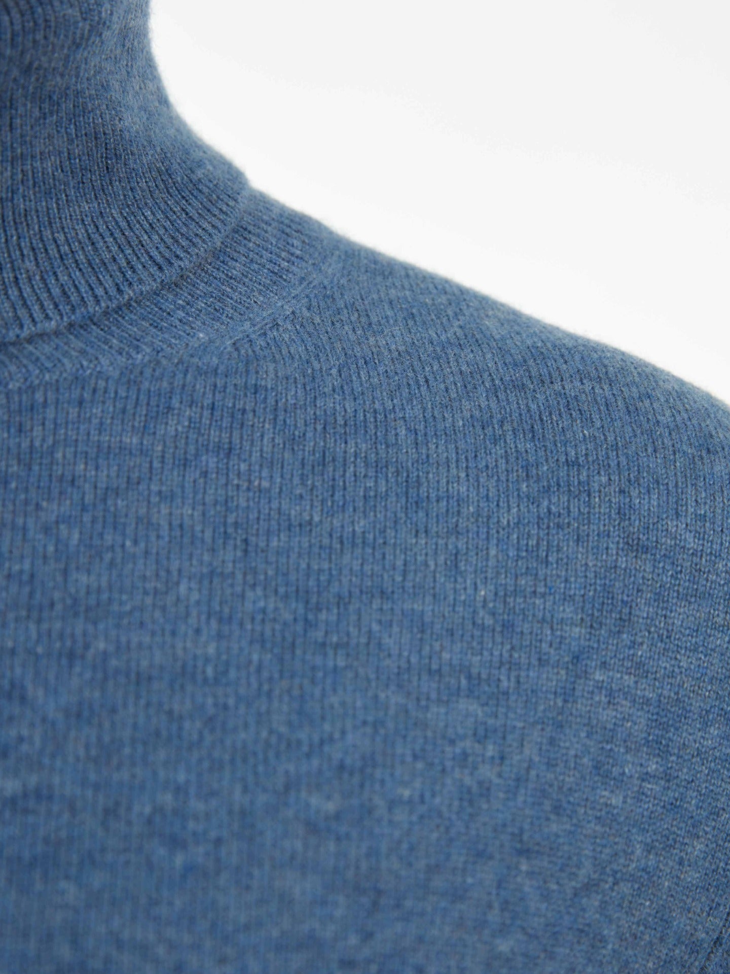 Men's Cashmere Basic Turtleneck Bijou Blue - Gobi Cashmere